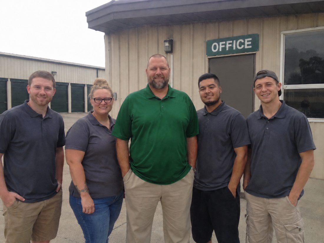Pest control professionals in Lakeville, MN
